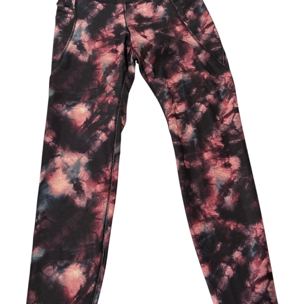 Tie-Dye Leggings in Black and Pink